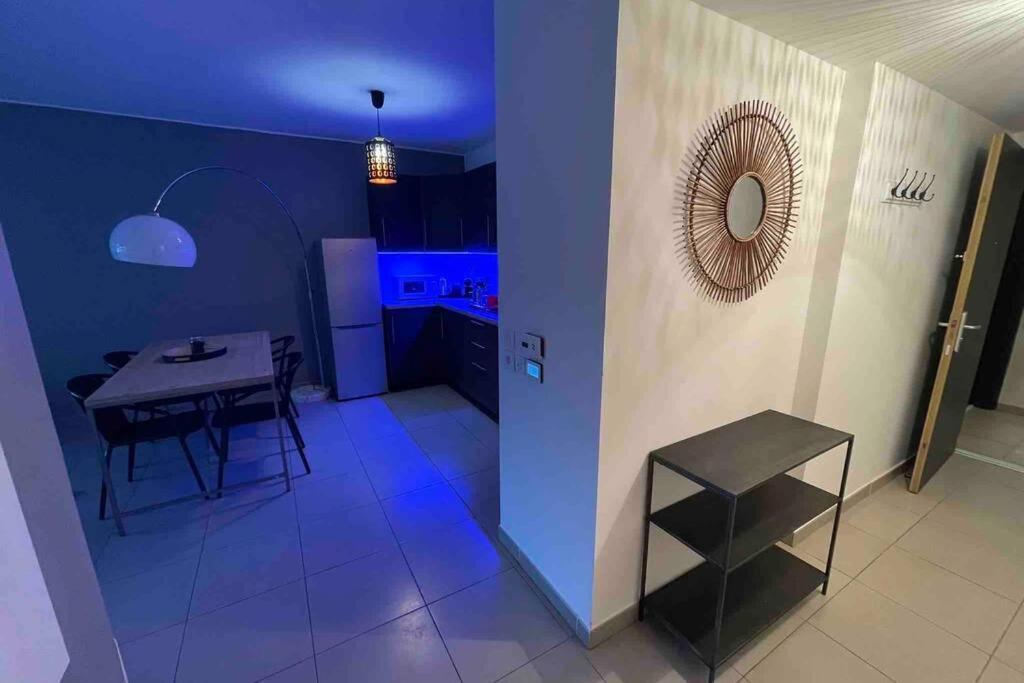 Appartement Piscine Terasse Gym Sauna Balneo Sainte-Maxime Exterior foto